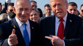 El Primer Ministro de Israel, Benjamin Netanyahu, saluda a Donald Trump en su último viaje a Tel Aviv