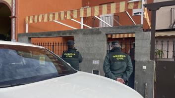 La Guardia Civil investiga la muerte a puñaladas de una mujer de 44 años en su casa de La Algaba (Sevilla), un suceso que, según han informado a EFE fuentes de la investigación, no parece en principio un caso de violencia machista.