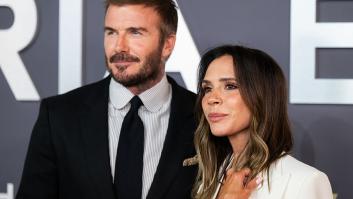Dardos, un desmentido y una ausencia cada vez más evidente: la Navidad más amarga de David y Victoria Beckham