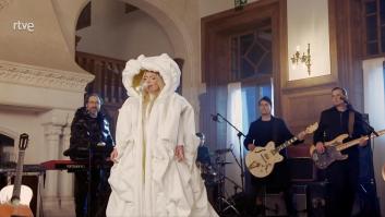 Multitud de comentarios por lo que ha hecho Amaia Montero nada más salir en el especial de Nochevieja de TVE