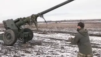 Ucrania destruye un extraño cañón ruso de la década de 1950: ¿de dónde lo ha sacado Rusia?