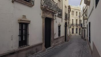 Irene, joven reformando la casa del pueblo de su abuela: "La compré por 9.000 euros, lloré de felicidad"