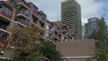Mohamed, mayor propietario de viviendas de esta ciudad, relata su pasado: "De repente, todos teníamos nuestras propias habitaciones"