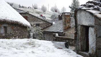 Confirmado por la DGT: el temporal de nieve y lluvia complica la circulación en 64 carreteras en varias provincias
