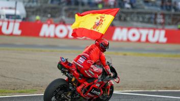 Márquez aclara la razón por la que a veces saca la bandera de Cataluña y otras la de España