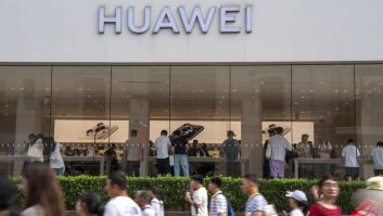 Huawei vuelve a hacerse fuerte en China: vuelve al primer puesto de 'smartphones' cinco años después por delante de Apple