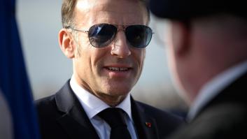 Lo que ocultan las gafas de Macron en un acto militar: ¿le habrá salido el rearme por un ojo de la cara?