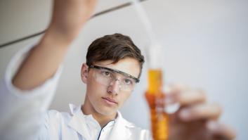 Jackson, joven, logra una fusión nuclear en su cuarto y el FBI llama a su puerta: "Por suerte, seguí siendo un hombre libre"