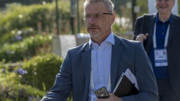 El Eurogrupo apoya a Boris Vujcic para relevar a De Guindos en el BCE, mientras Bulgaria dice adiós al lev y adopta el euro