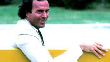 "Entendían que estábamos en la época de la colonización": el nuevo frente de Julio Iglesias, demandado por despido improcedente a tres trabajadores