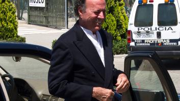 Visa de turista, sin contrato y con sueldo de 340 euros: cómo Julio Iglesias trajo a España a varias empleadas