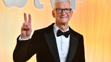 Apple acorta distancias con la IA: trabaja en un nuevo 'wearable' inteligente y en poner a Siri a la altura de ChatGPT