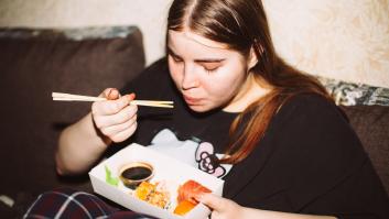 Anna, estudiante de 21 años, gana 1.090 euros al mes: "Tres veces por semana, solo como una vez al día"