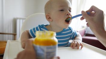 Lío en un restaurante vegano por negarse a calentar un potito de ternera: "Me llamaron fascista y talibana"