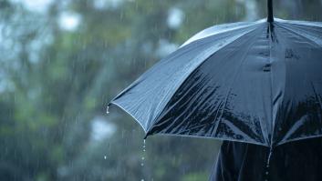 La lluvia vuelve este martes a Andalucía con avisos en siete provincias: Cádiz activa la alerta naranja se prevén hasta 100 l/m²