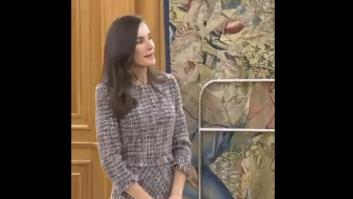 Las cámaras captan lo que hace Letizia en este momento: se da cuenta de algo y no duda en decirlo