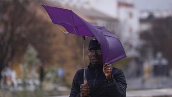 La borrasca Kristin viene fuerte: Andalucía y Extremadura suspenden las clases por el temporal de lluvia, viento y nieve