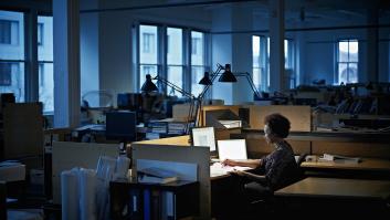 Alis, joven, vive en Madrid pero trabaja con el horario de México: "Trabajo aproximadamente de 18:00 a 02:00, es lo mejor que me ha pasado en la vida"