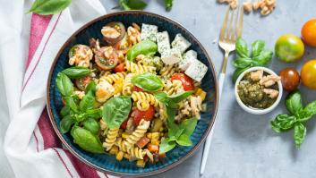 Alimentación saludable, tazón de pasta.