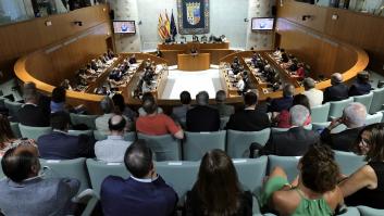 Esta es la nueva presidenta de las Cortes de Aragón que solo ha recibido el apoyo del Partido Popular