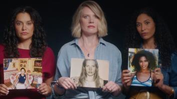 Varias de las supervivientes del pederasta Jeffrey Epstein, durante el anuncio emitido en la final de la Super Bowl del 8 de febrero de 2026, reclamando justicia sobre el caso.