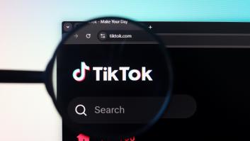 Tu hijo come lo que dice el algoritmo: expertos avisan de que TikTok convierte la comida en una herramienta de "control corporal", no de salud