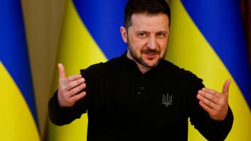 El presidente ucraniano, Volodimir Zelenski, gesticula mientras asiste a una conferencia de prensa en Kiev, el 12 de marzo de 2025.
