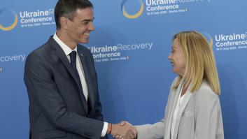 El presidente del gobierno, Pedro Sánchez, y Giorgia Meloni, primera ministra italiana.