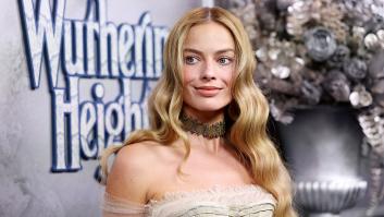 El vídeo de Margot Robbie bailando en un descanso del rodaje de 'Cumbres borrascosas' que está corriendo como la pólvora