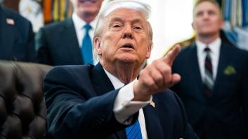 Trump amenaza con recurrir a "alternativas muy poderosas" y anuncia un nuevo arancel global del 10% en respuesta al veto del Supremo a sus aranceles