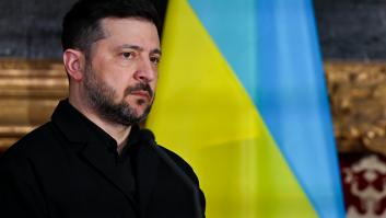 Imagen de archivo del presidente ucraniano, Volodímir Zelenski, ante la bandera de su país.