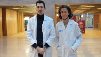 La Dra. Pozo Rosich y el Dr. Caronna