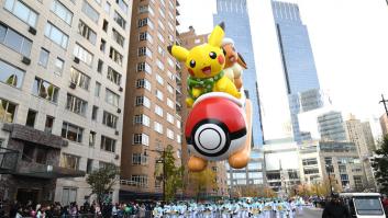 Desfile de Acción de Gracias con una carroza de Pokemon