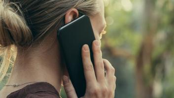 Llama para comprar un abrigo de la talla 48 y acaba llorando: "Si le gusta comer, no es culpa nuestra"