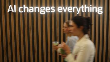 El economista que lleva 30 años estudiando IA: "En pocos años la IA podrá hacer casi todos los trabajos intelectuales y existe el riesgo de que surja miseria masiva"