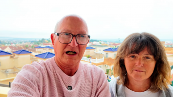 Neil y Sue, pareja británica que vive en España.