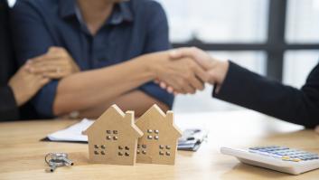 Ventajas de trabajar con un bróker frente a negociar con el banco