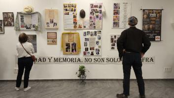 Una exposición "humaniza" a las 7.291 víctimas de los protocolos en pandemia de las residencias del Gobierno de Ayuso: "No se ha aprendido nada"