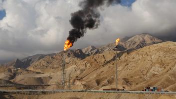 Irán denuncia que EEUU e Israel han atacado uno de los yacimientos de gas más grandes del mundo y avisa de una "guerra económica total"