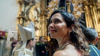 Ayuso asegura que ahora es católica y que va a misa "todos las semanas", pero esto es lo que decía hace unos años