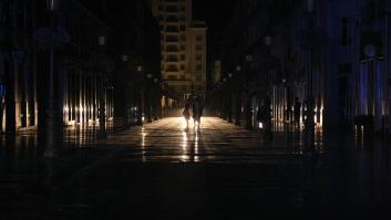 Imagen de archivo del gran apagón de abril de 2025, en las calles de Málaga (Andalucía).