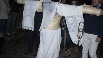 De los 'picaos' a la quema de Judas: las tradiciones de Semana Santa más curiosas o que parecen de otro siglo