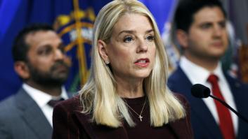 Trump destituye a la fiscal general de EEUU, Pam Bondi