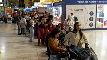 El nuevo sistema de entradas y salidas de la UE causa estragos entre turistas: "Mi familia y yo perdimos el vuelo de vuelta desde Málaga"