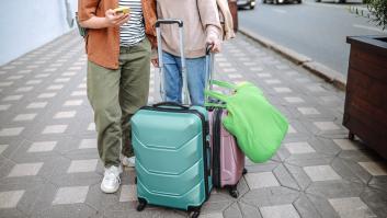 "Somos el barrio con el centro de salud más alejado y estamos en el centro: nos prometieron convivencia pero todo está pensado para los turistas": los vecinos de Cimavilla estallan contra la gentrificación