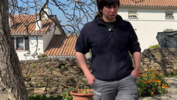 Oihan Moreno, ganadero en Navarra: "En una fábrica no aguantaría una semana; entre mis yeguas y en un pueblo de siete vecinos soy la persona más feliz del mundo"