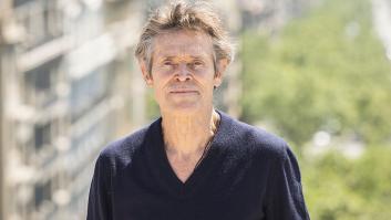 Willem Dafoe, actor, 70 años: "Hacer cosas en grupo construye empatía y nos protege de esa poca gente que quiere tener controlada a toda la demás, un gran problema de estos días"