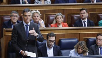 Sánchez desactiva el intento de Feijóo de criticar la gestión económica: "¿Eso lo escribe usted?"