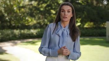 Letizia sorprende y se lleva todos los elogios con lo que hace en los primeros segundos de este vídeo