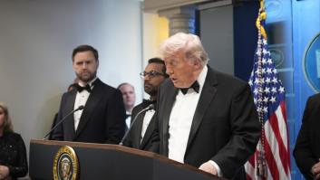 ⁠El Servicio Secreto evacuó al vicepresidente J. D. Vance 20 segundos antes que a Trump tras los disparos en la cena de corresponsales: por qué el orden no fue una prioridad